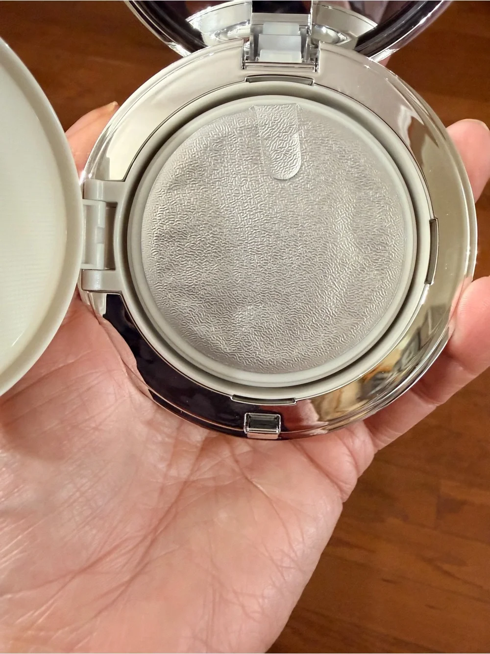 Chantecaille Future Skin Cushion Foundation -Vanilla